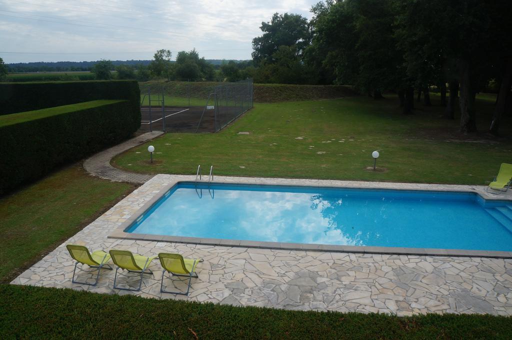 Aliotel Cazères-sur-lʼAdour Extérieur photo