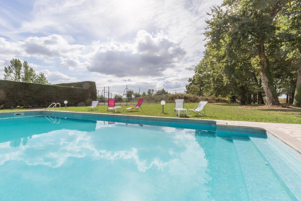 Aliotel Cazères-sur-lʼAdour Extérieur photo