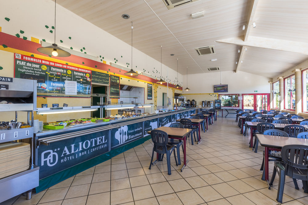 Aliotel Cazères-sur-lʼAdour Extérieur photo