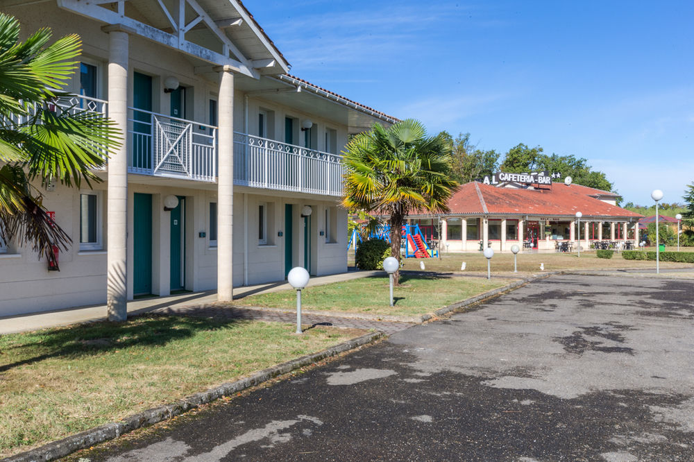 Aliotel Cazères-sur-lʼAdour Extérieur photo